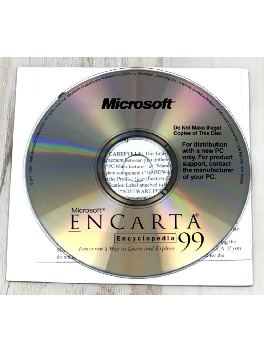 Microsoft Encarta 99 Encyclopedia Windows PC Software CD-Rom 1998 DISC ONLY